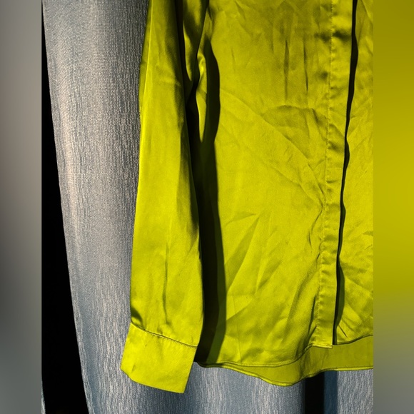 A New Day Bright Green Long Sleeve Button Down Shirt - Picture 3 of 9